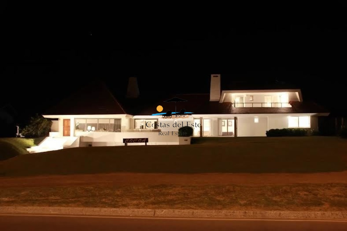 Alquilo Anualmente Excepcional Residencia Frente Al Mar! · Foto 2
