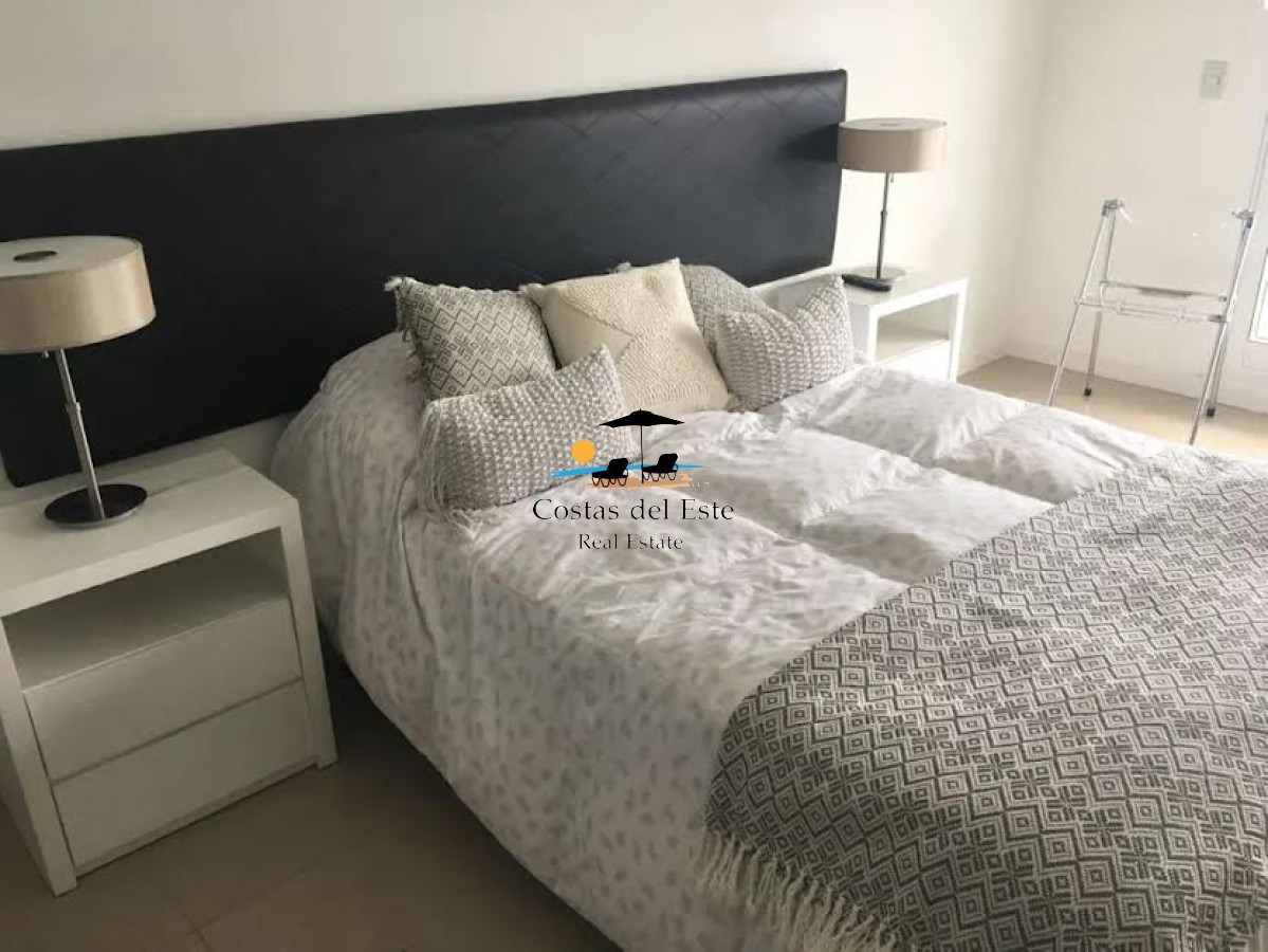 Alquiler Anual Hermoso Departamento De 2 Dormitorios En La Mansa!! · Foto 4