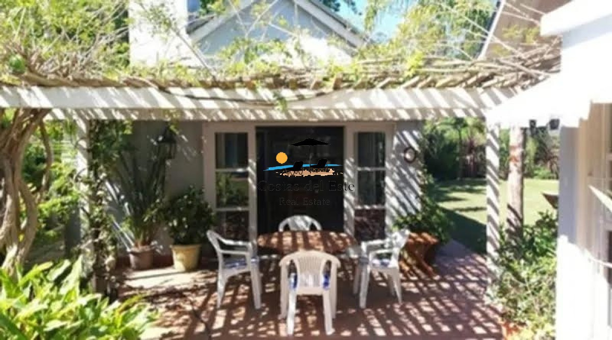 Alquilo Anual Hermosa Casa En La Brava De 3 Dormitorios Y Piscina!! · Foto 8
