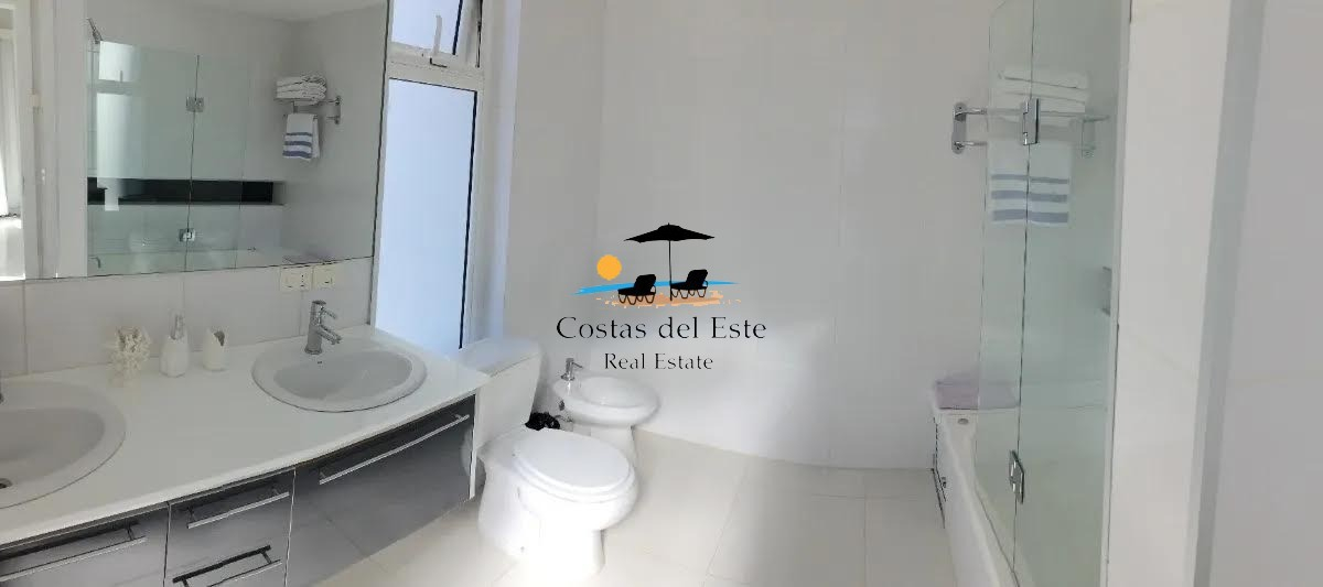 Alquilo Anual Hermosa Casa En Manantiales Con Piscina Abierta Y Vista Al Mar!! · Foto 5