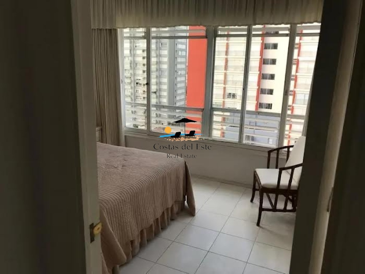 Alquilo Anual Amplio Departamento De 2 Dormitorios En Plena Península De Punta Del Este!! · Foto 7