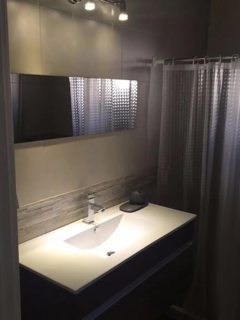 Alquiler ANUAL ,confortable Casa En La Mansa,3 Suite Y Piscina Climatizada!! · Foto 7