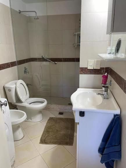 Apartamento en alquiler ANUAL 3 dormitorios, Península, Punta del Este. · Foto 8