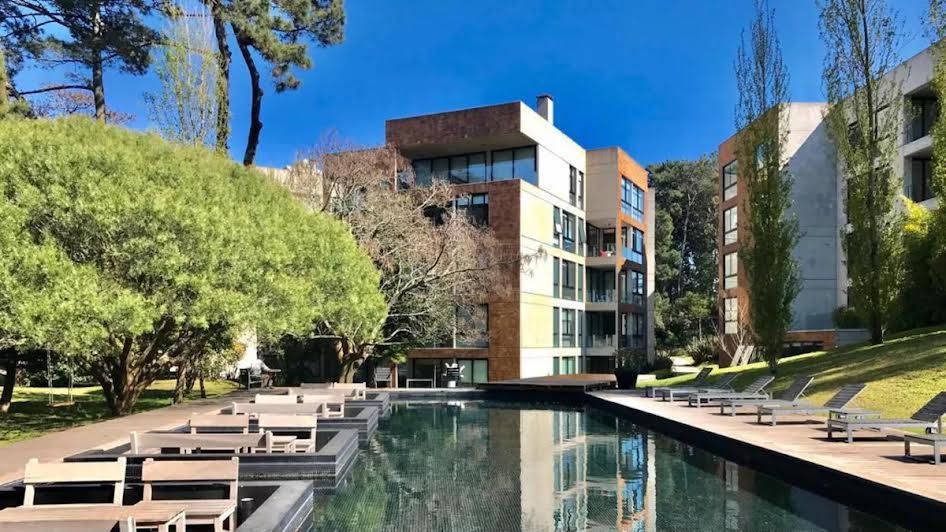 Apartamento en alquiler de 2 dormitorios c/ cochera en Playa Brava · Foto 2