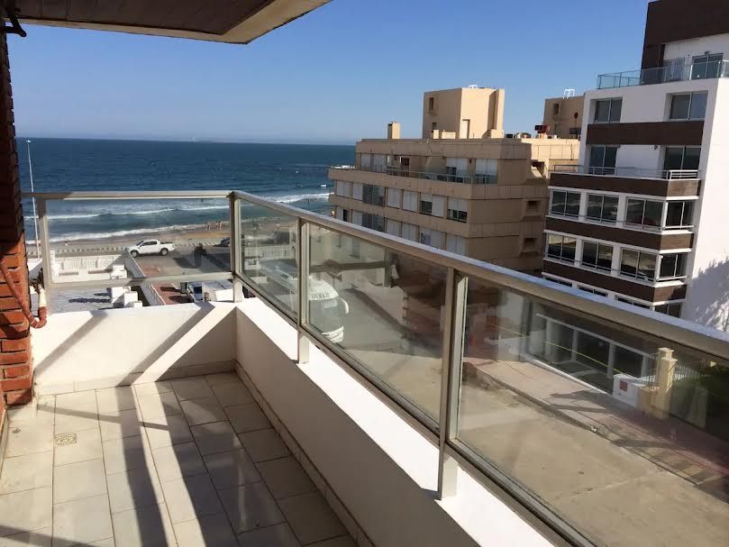 Apartamento en alquiler de 2 dormitorios c/ cochera en Península · Foto 2