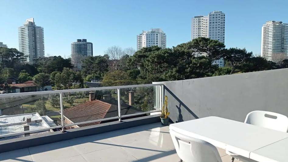 Apartamento en alquiler de 1 dormitorio c/ cochera en Aidy Grill · Foto 3