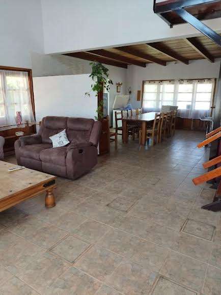 Casa en alquiler de 3 dormitorios c/ cochera en Pinares · Foto 7
