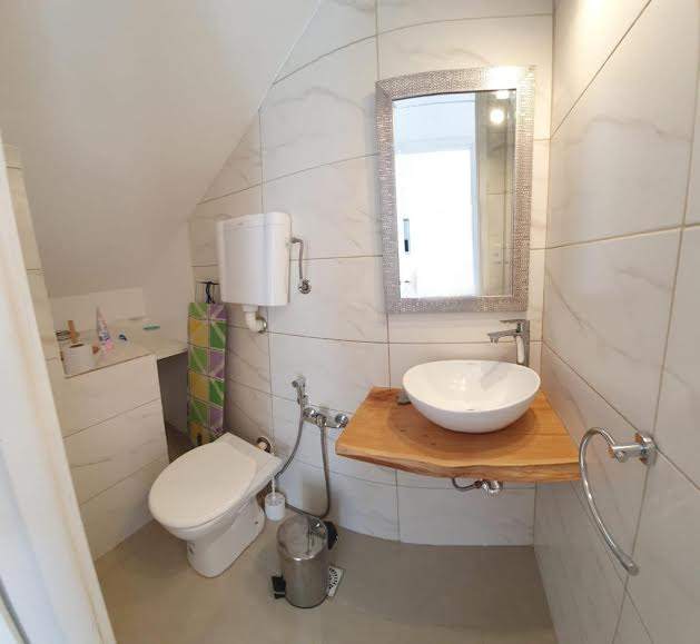 Casa en alquiler de 3 dormitorios c/ cochera en Playa Mansa · Foto 6