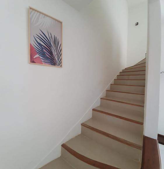 Casa en alquiler de 3 dormitorios c/ cochera en Playa Mansa · Foto 3