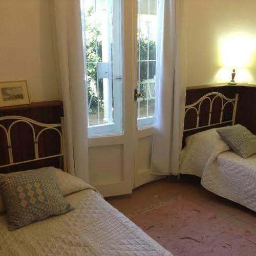 Casa en alquiler de 4 dormitorios c/ cochera en Playa Mansa · Foto 8