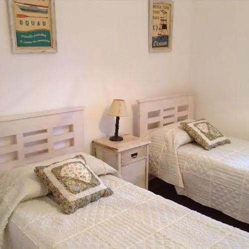 Casa en alquiler de 4 dormitorios c/ cochera en Playa Mansa · Foto 6