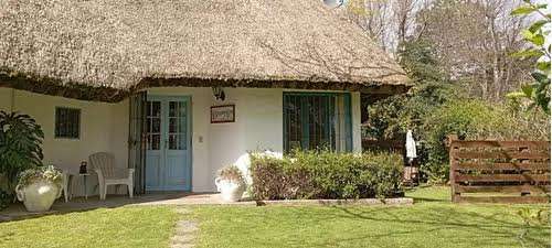 Casa en alquiler de 4 dormitorios c/ cochera en Rincón del Indio · Foto 1