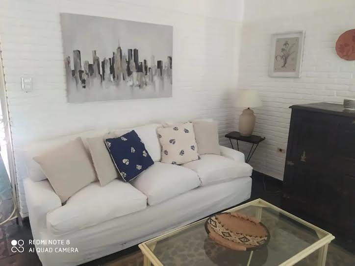 Casa en alquiler c/ cochera en Playa Mansa · Foto 7