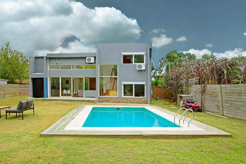 Casa en alquiler c/ cochera en Beverly Hills · Foto 1