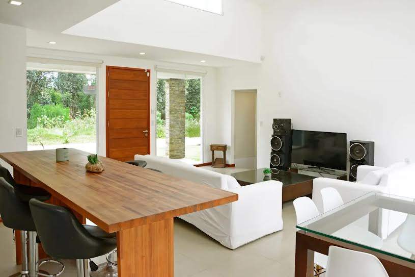 Casa en alquiler c/ cochera en Beverly Hills · Foto 8