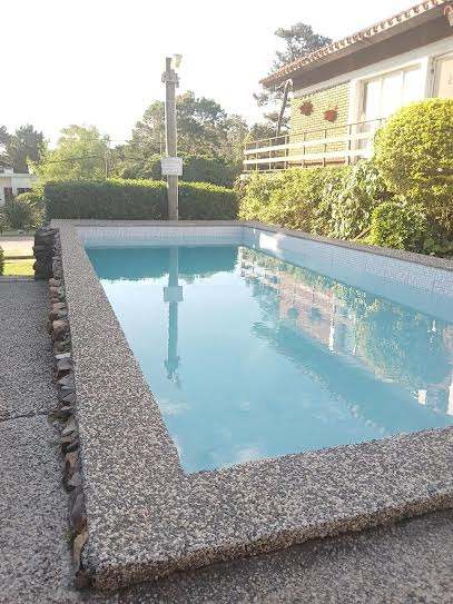 Apartamento en alquiler c/ cochera en Pinares · Foto 2