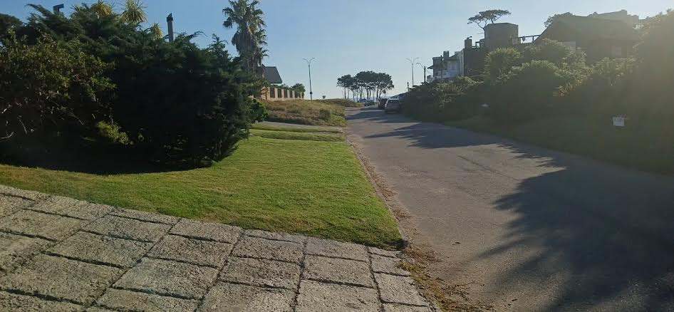 Apartamento en alquiler c/ cochera en Pinares · Foto 1
