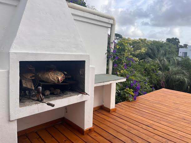 Casa en alquiler c/ cochera en Playa Mansa · Foto 7