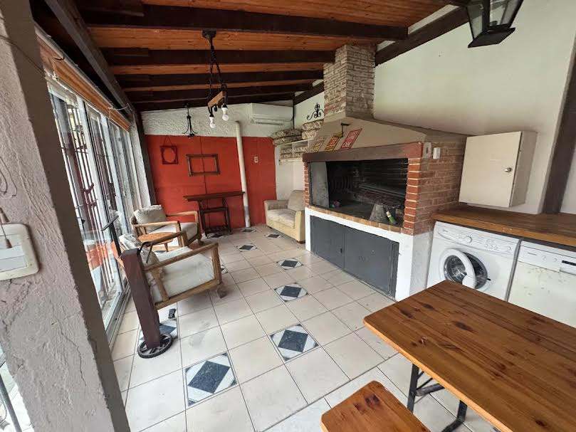 Casa en alquiler c/ cochera en Aidy Grill · Foto 3