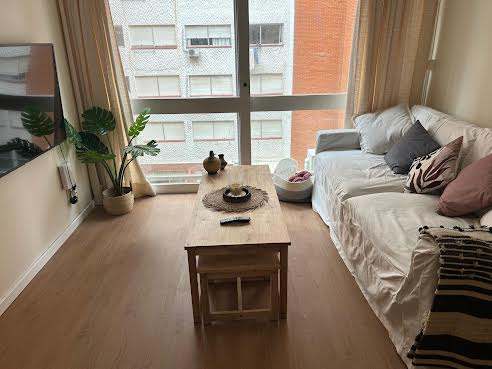 Apartamento en alquiler c/ cochera en Playa Brava · Foto 3