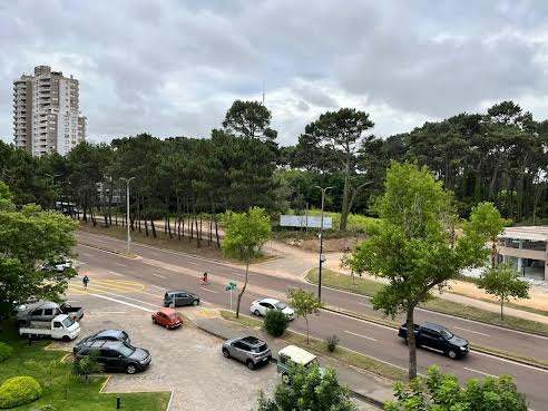 Apartamento en alquiler c/ cochera en Roosevelt · Foto 3