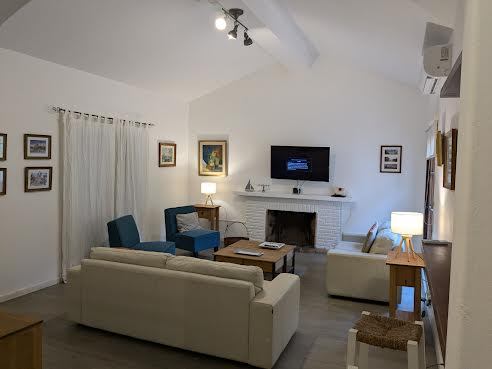 Casa en alquiler c/ cochera en Playa Mansa · Foto 7