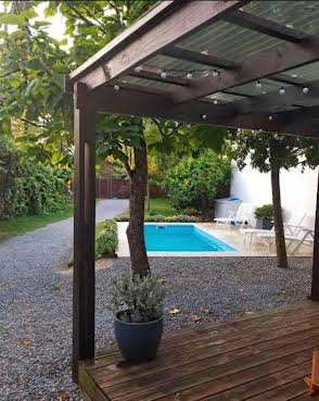 Casa en alquiler c/ cochera en Pinares · Foto 1