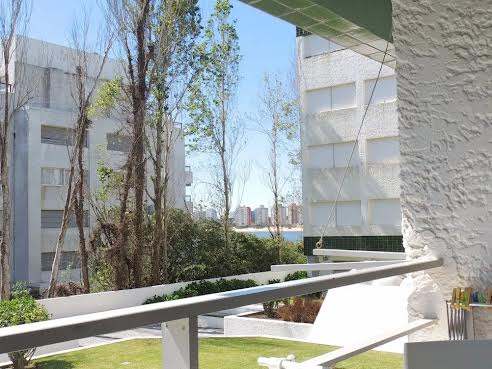 Apartamento en alquiler c/ cochera en Península · Foto 4