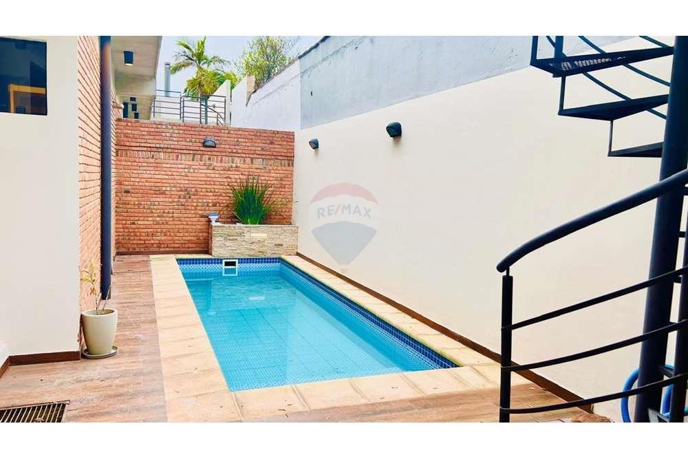 ALQUILO DUPLEX CON PISCINA EN VILLA ADELA ZONA CONMEBOL — foto 2