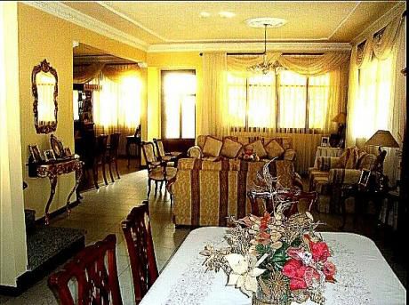 Casa En Venta A Media Cuadra Del Primer Anillo