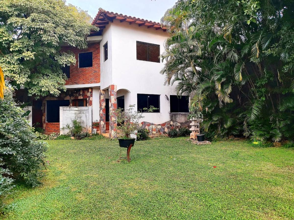 VENDO CASA EN ASUNCION EN BARRIO JARA — foto 2
