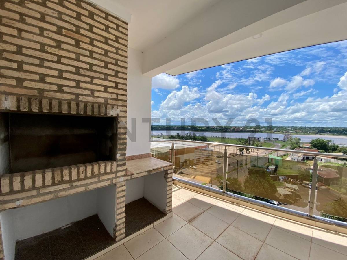 AMPLIO DEPARTAMENTO EN VENTA CON VISTA EN ENCARNACION — foto 2