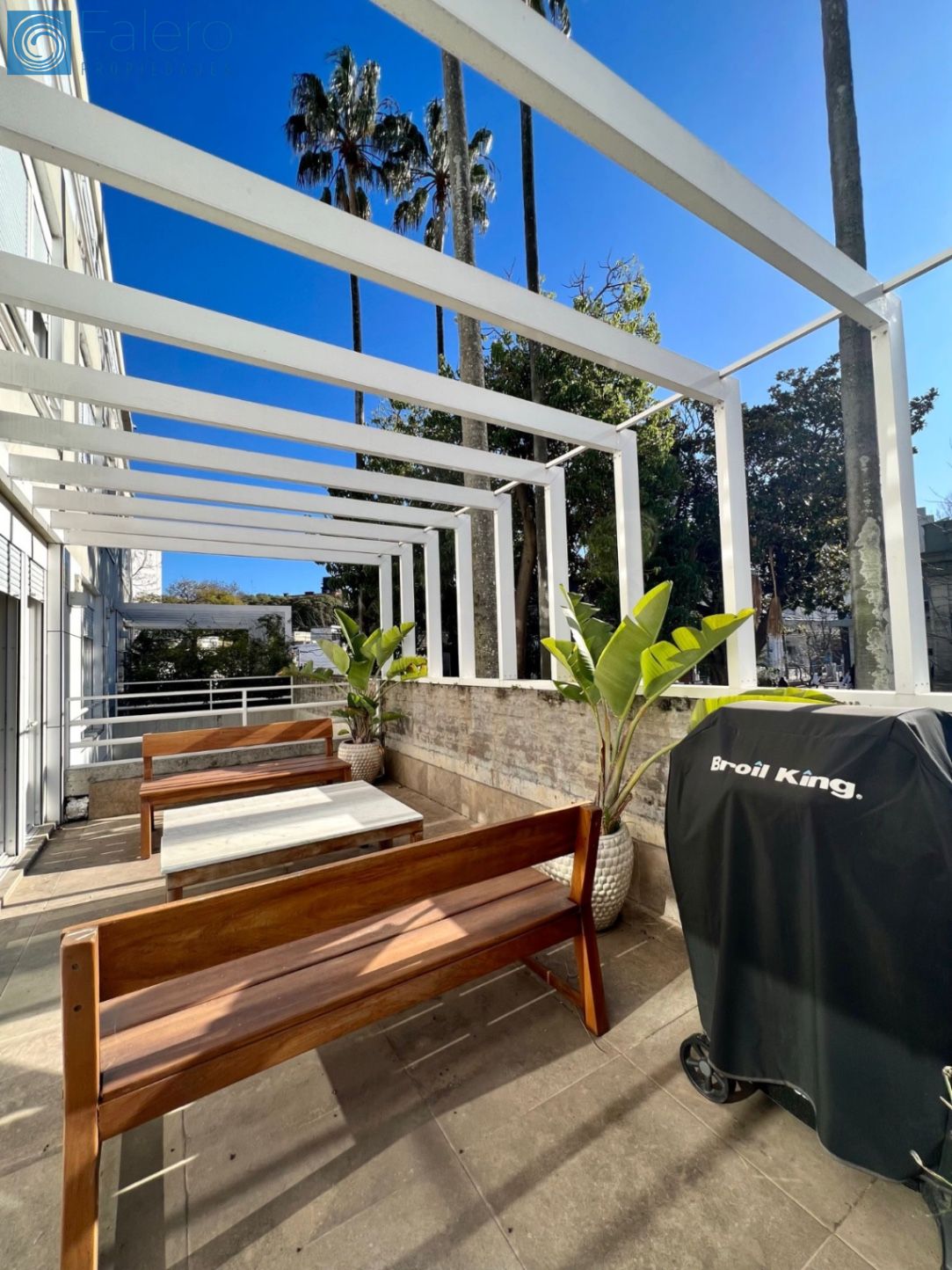 Apartamento en alquiler c/ cochera en Pocitos