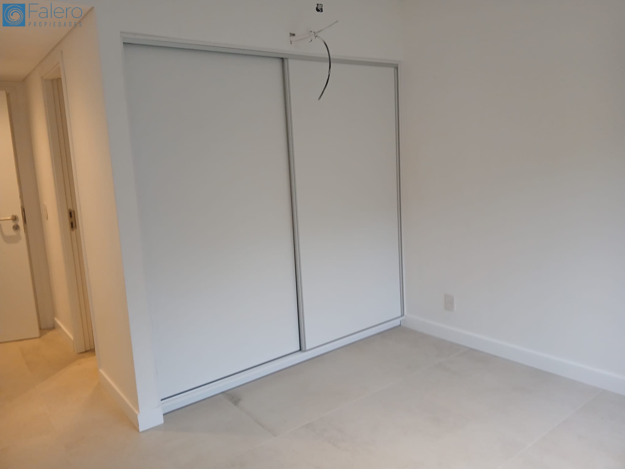 Casa en venta c/ cochera en Pinares - foto 4