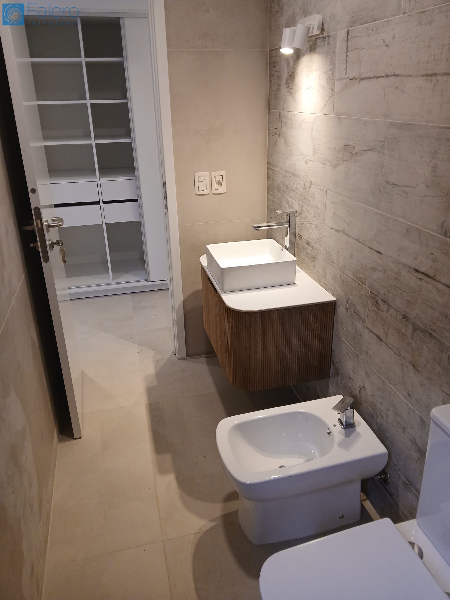 Casa en venta c/ cochera en Pinares - foto 5