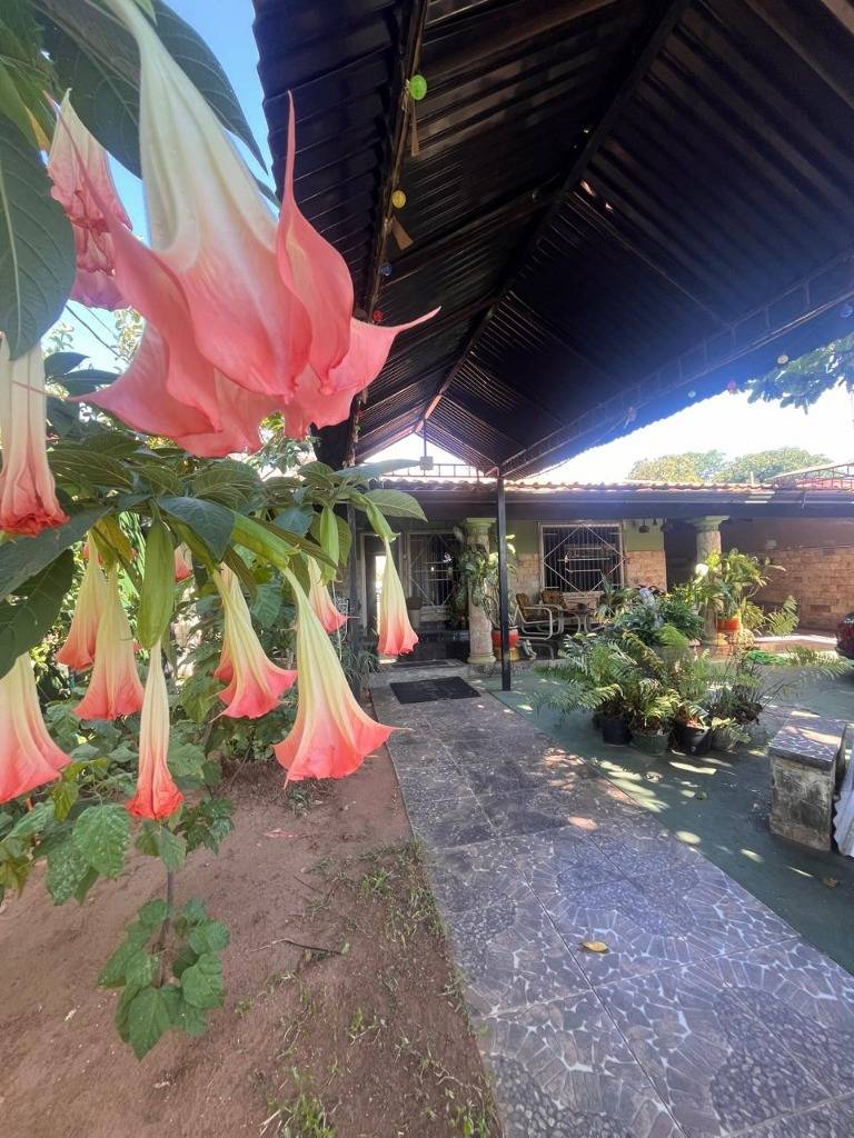 VENDO CASA EN ASUNCION EN LOMA PYTA — foto 2