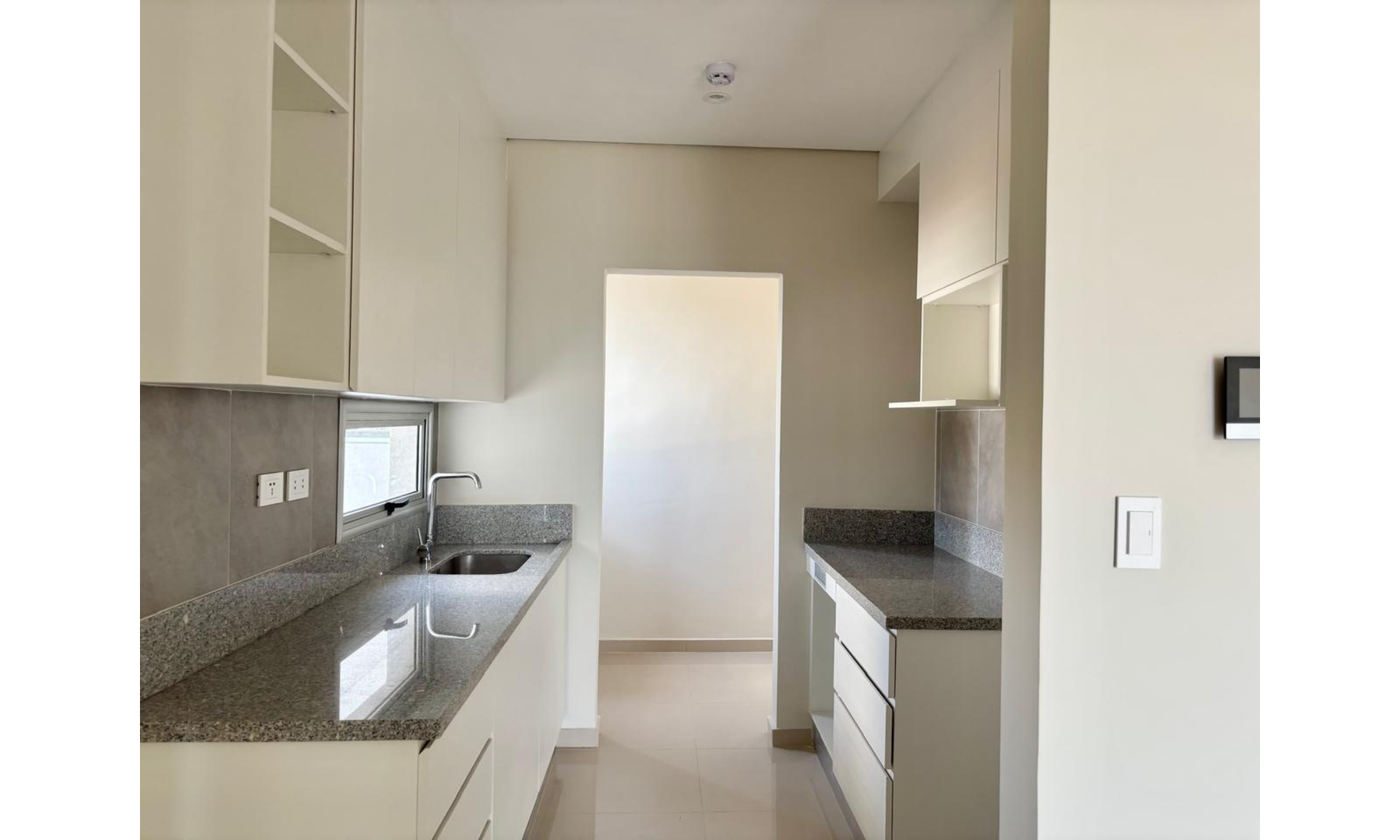 Departamento en alquiler zona Paseo La Galeria — foto 3