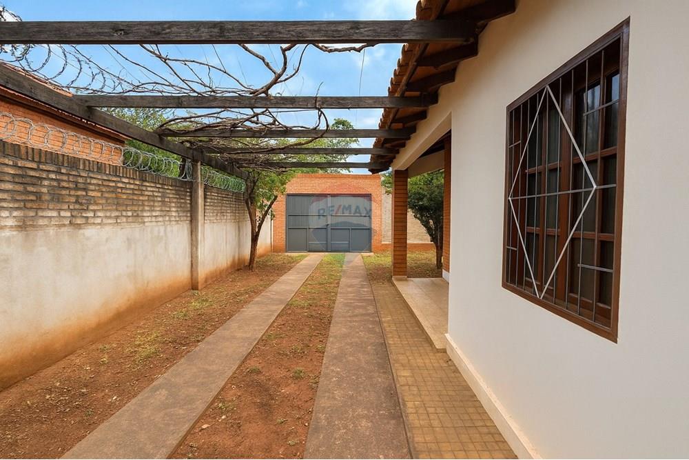 Casa - Venta - San Lorenzo, Paraguay — foto 3