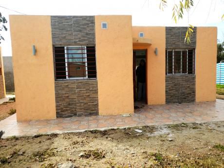 Alquilo Casa A Estrenar En Progreso, Canelones