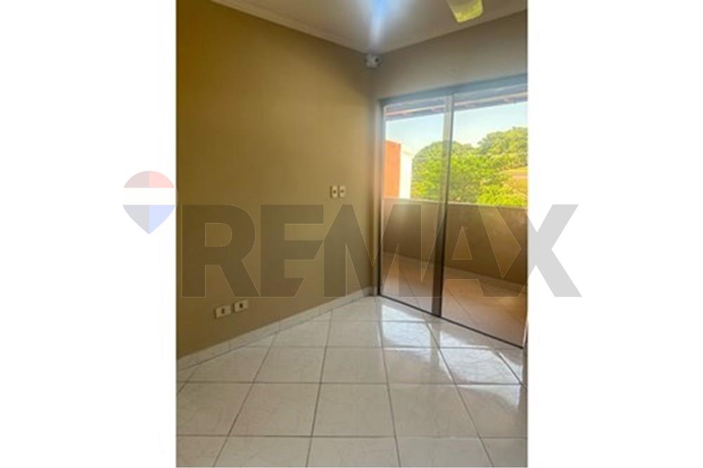 Casa en alquiler en San Vicente — foto 3