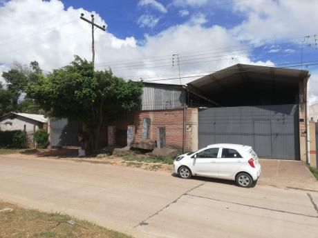 En Venta Galpon + Terreno + Casa