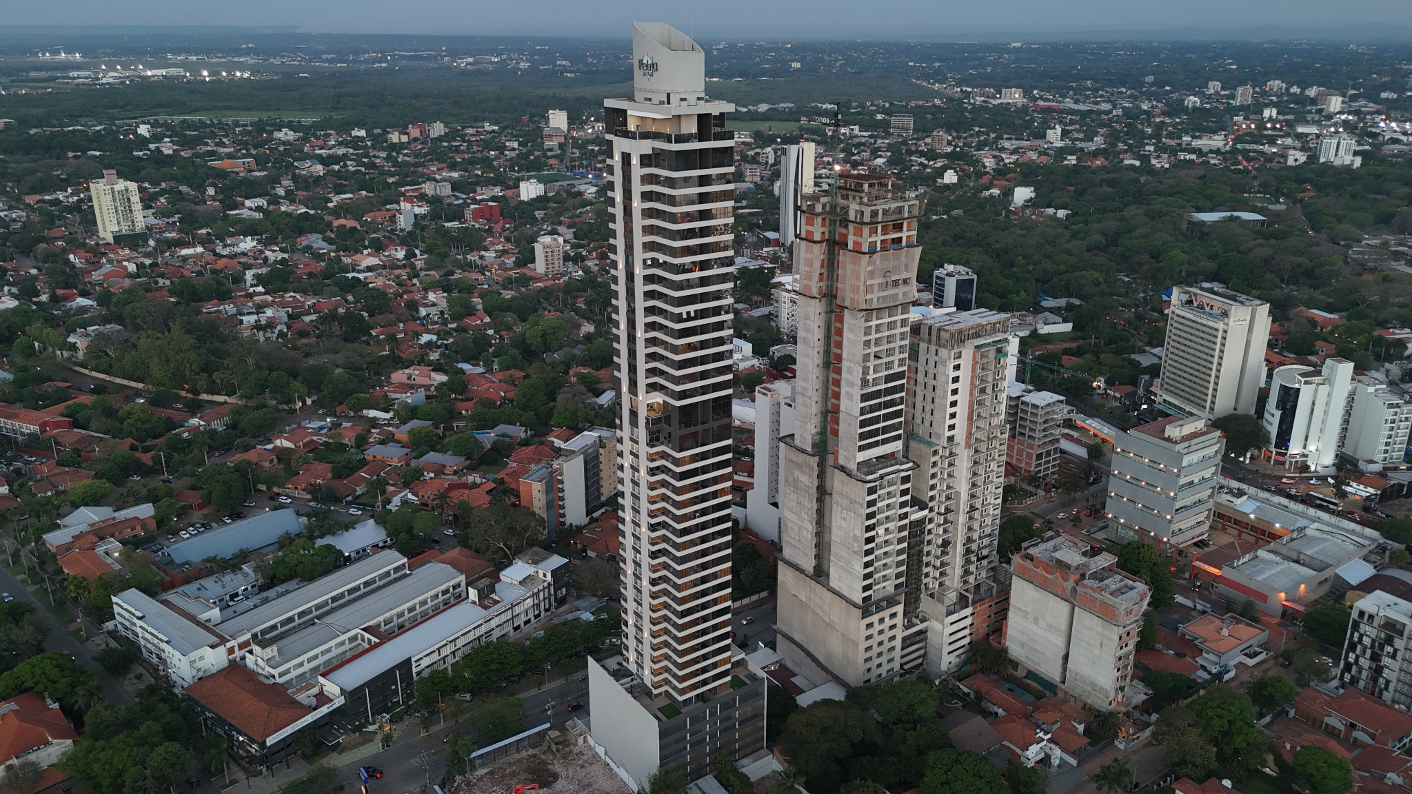 En Venta Departamento 2 Habitaciones A Estrenar, En Petra Tower