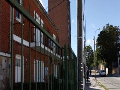 Casa En Fray Bentos Y Pernas