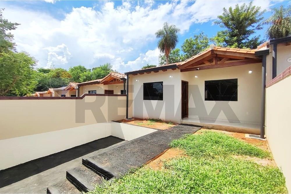 Vendo Chalet a Estrenar en Barrio Rincón — foto 3