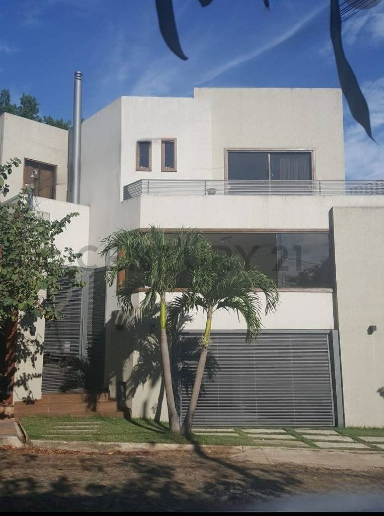 Casa en alquiler en Ycuá Satí