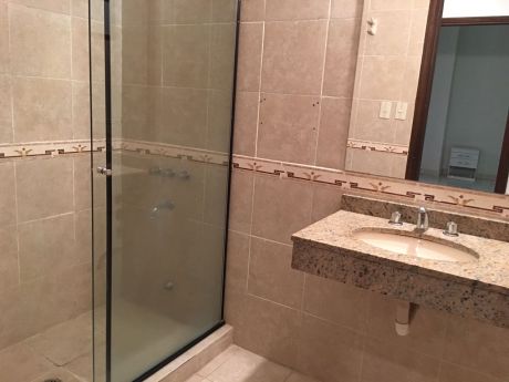 Duplex Amoblado En Condominio Con Piscina Zona Goethe