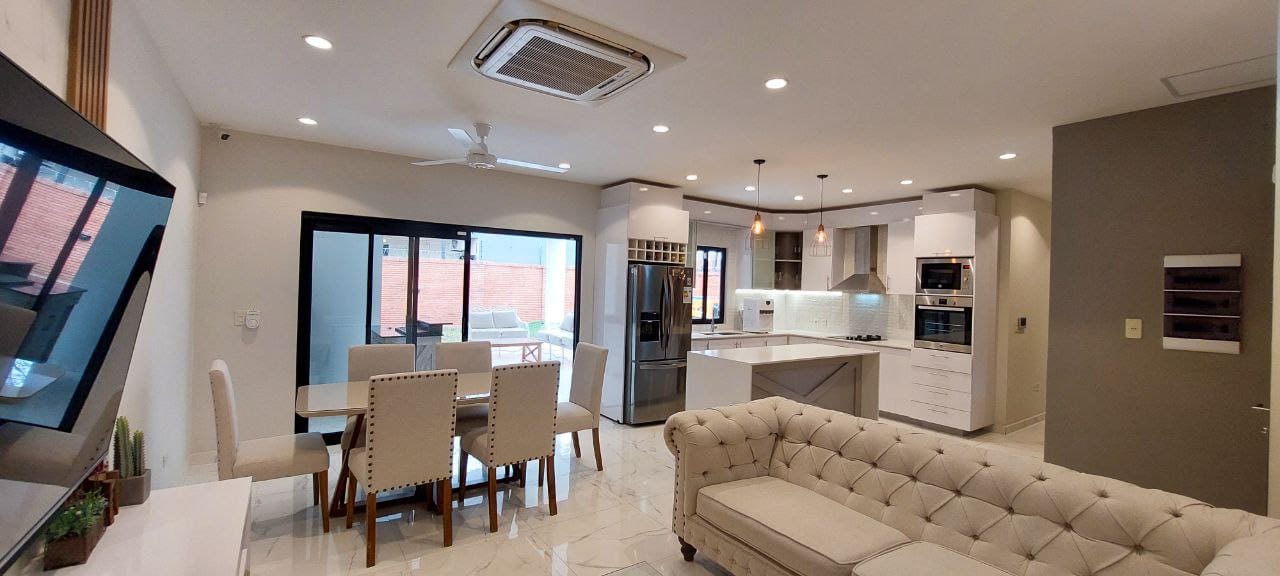 Hermosa residencia en alquiler — foto 2