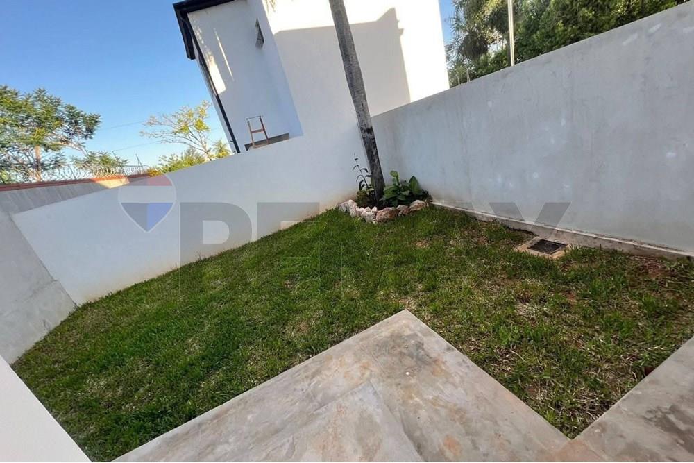 DUPLEX EN ALQUILER EN LUQUE ZONA CAÑADA SAN RAFAEL — foto 2