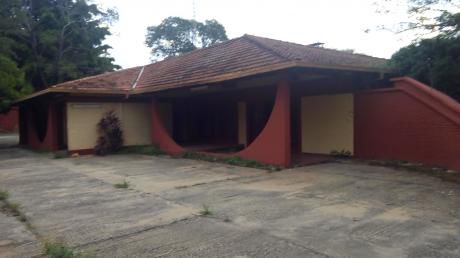 Amplia Residencia Para Local Gastronomico En Villa Morra