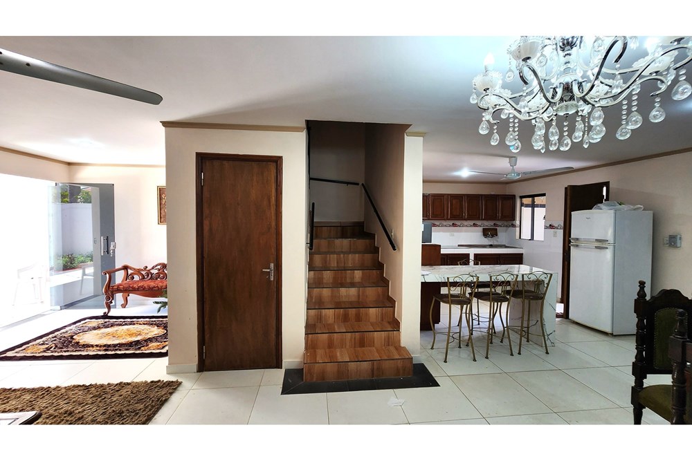 Dúplex Amoblado en Alquiler en Carmelitas | 3 Dormitorios en Suite — foto 2
